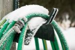 frozen-garden-hose-117709868-5798e2415f9b589aa99b0d5b
